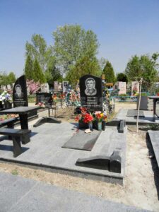 Мемориальный (2) Мемориальный (2)